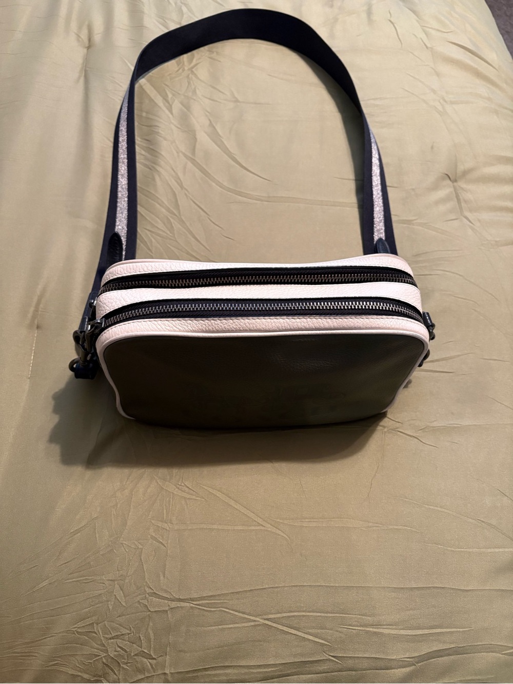 Coach Olive Green Leather Crossbody with White Trim - Picture 2 of 5